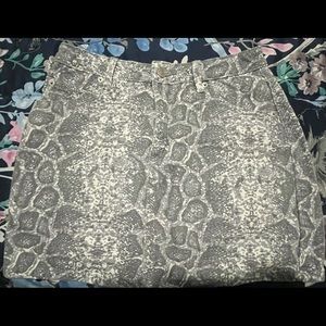 Grey and white Jean skirt!